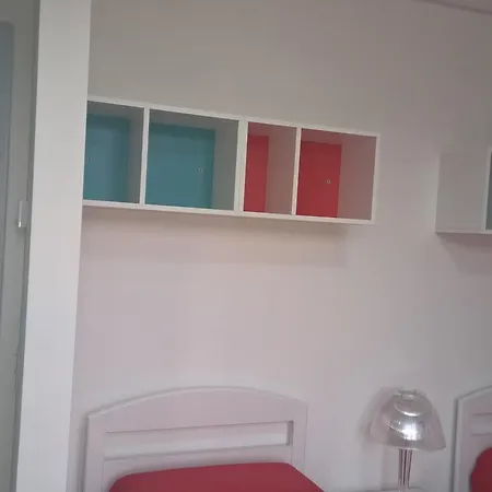 Central Sestri 3 Bedrooms *