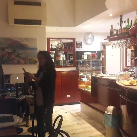 Hotel apartamentowy Central Sestri 3 Bedrooms